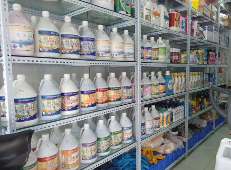 日用百货批发：打开市场的大门